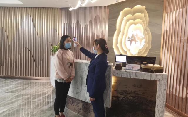 Wing Hotel Guilin - Central Square