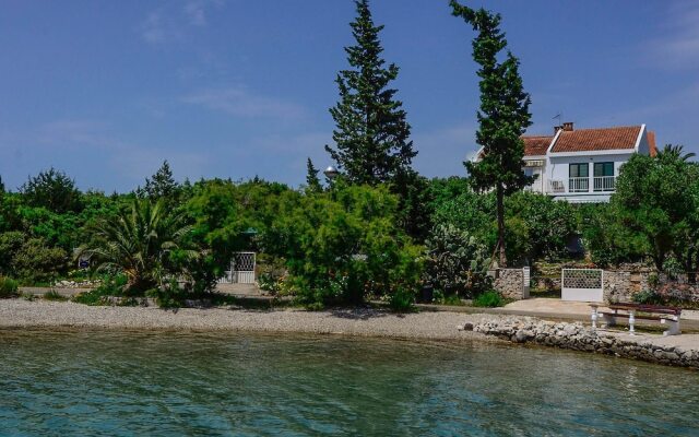 Holiday Home Lovište