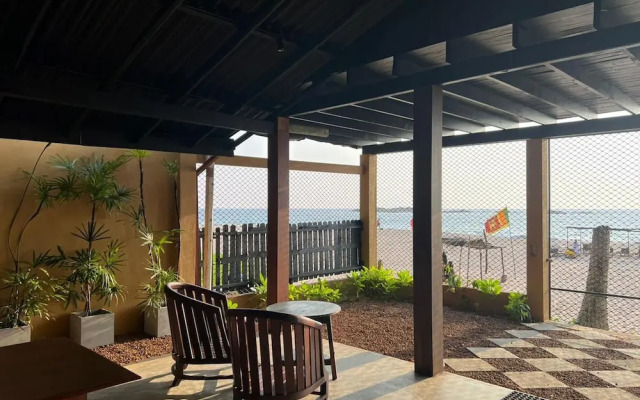 Oceanfront Luxury Private Villa in Ambalangoda