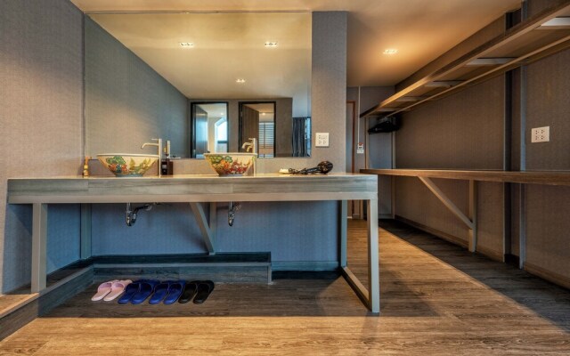 Happy Station Bangkok