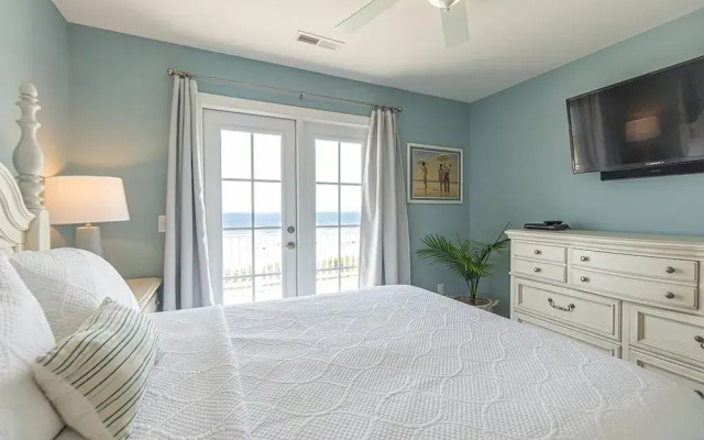 Oceanview Reserve 5 Bedroom Home by RedAwning