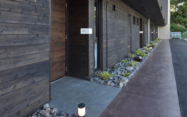 Karry CONDO CHURAUMI