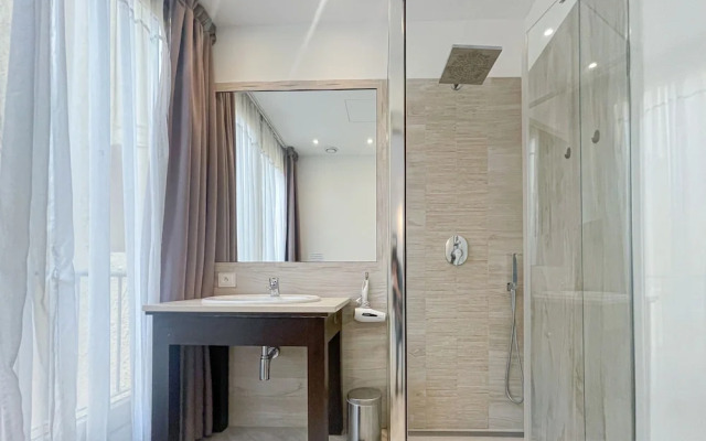 2D Tony Allard in Cannes