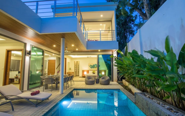 Trendy 4BR Villa Kari in KA Villas Rawai