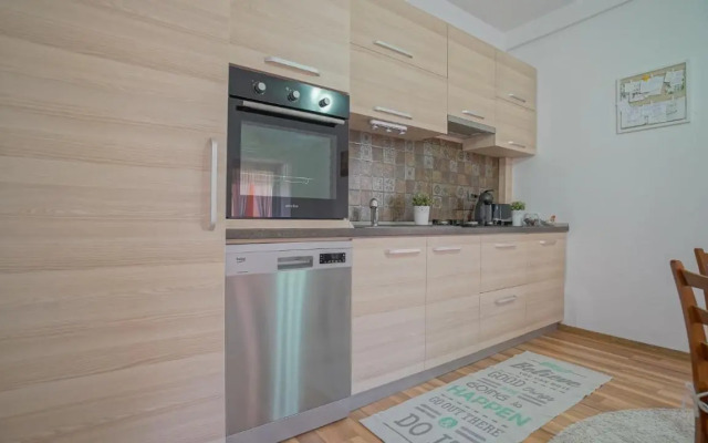 9 Central Residence