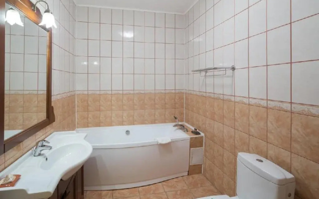 Complex Medieval Unglerus