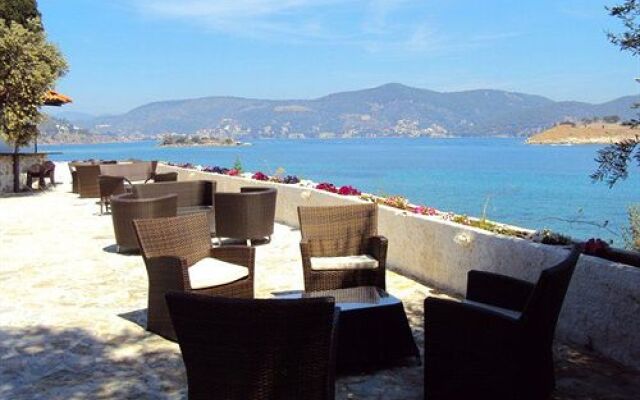 Aliki Beach Hotel