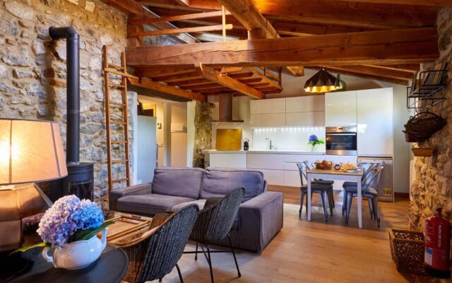 Urain Suites Apartments At Flysch-Coast