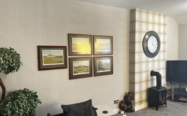 The Sandgate New Immaculate 1-bed Apartment in Ayr