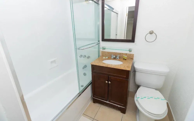 707 Partial Ocean Hollywood Beach