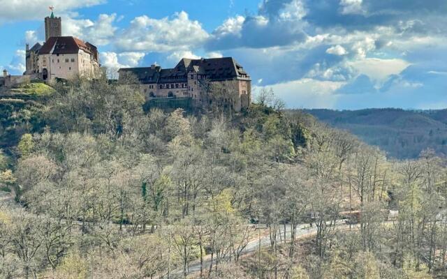 discovAIR Eisenach - 3-Zi- Apartment Matteo- Schwimmbad-Nah mit Netflix