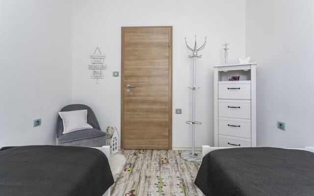 Apartment Paradise View