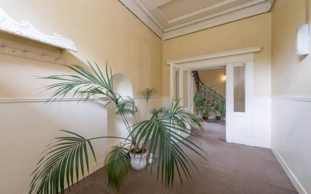 1 Bedroom Apartment in New Town