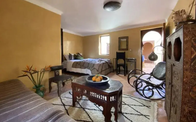Riad Of The Storks