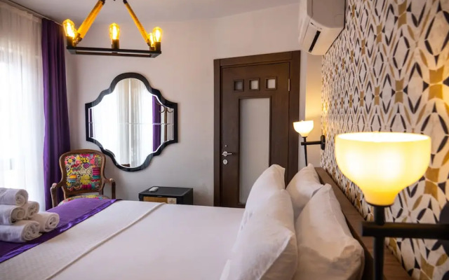 Ege Hotel