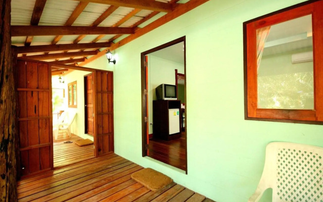 Baan Po Ngam Resort