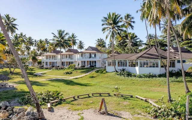Room in Guest Room - Oceanfront Suite With Kitchenette Stunning Views & Secluded Luxury
