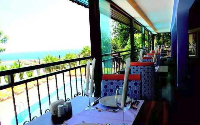 Illusion Beach Club Hotel +16 Only Adult