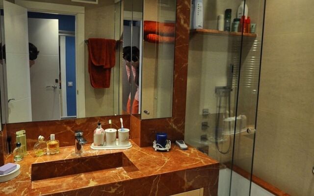 Luxury House with Private Chill Out