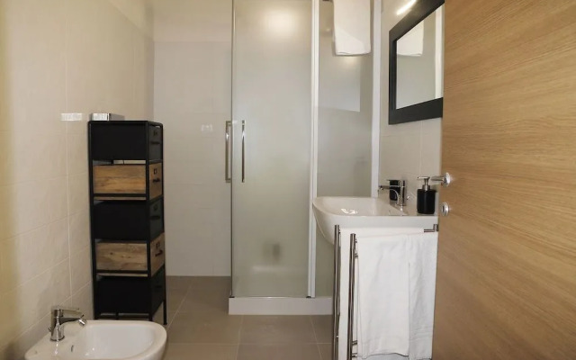 Smart Rooms & Restaurant