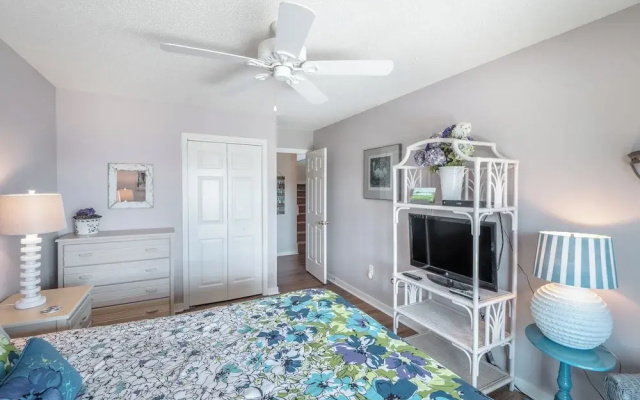 Blue Haven by Topsail Realty