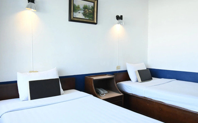 The Krungkasem Srikrung Hotel