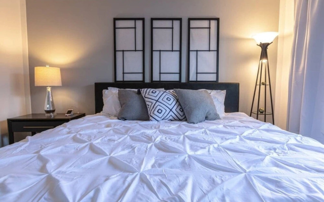 Zen Living Minutes From Little Saigon