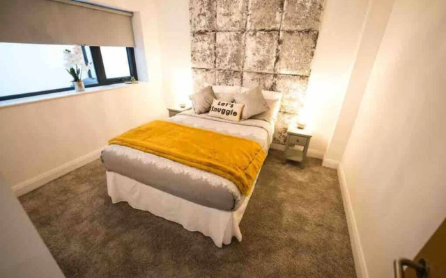 No2 Sandy Bay , Luxury Beachfront Apartment
