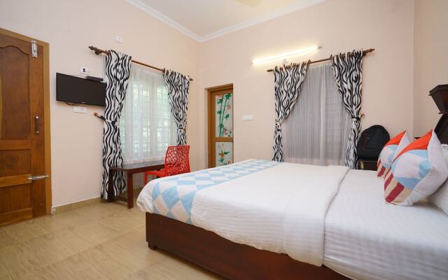 OYO 23359 Home Elegant 2BHK Munnaar Bypass