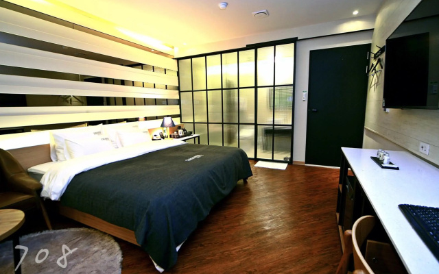 2 Heaven Hotel