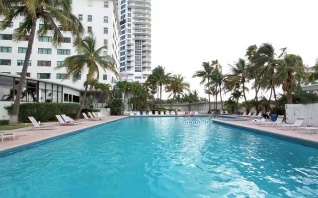 Casablanca by Suarez Condo Hotels