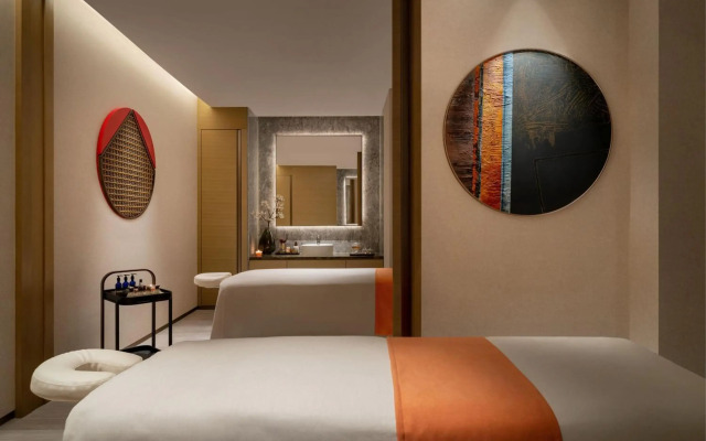 Sheraton Hong Kong Tung Chung Hotel