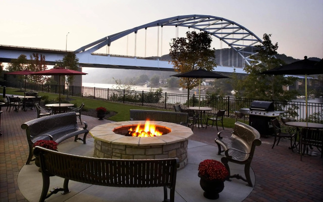 Fairfield Inn & Suites by Marriott Pittsburgh Neville Island