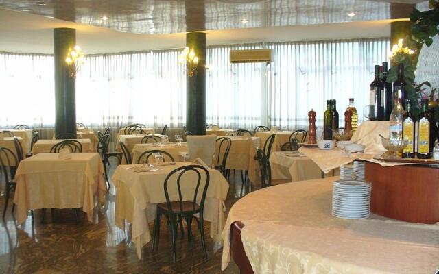 Eden Beach Club