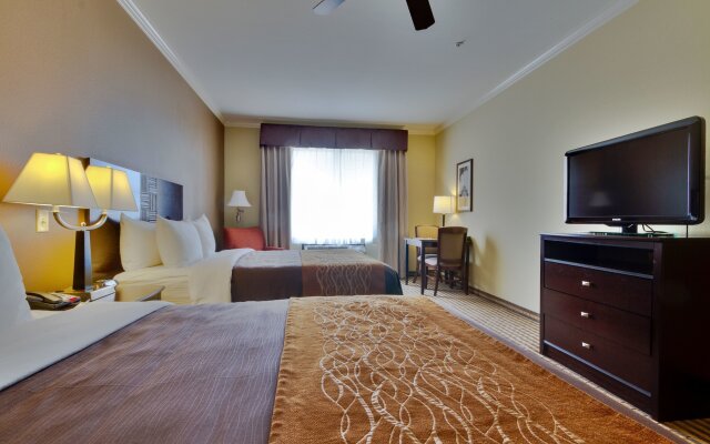 Comfort Inn & Suites Fort Worth - Fossil Creek