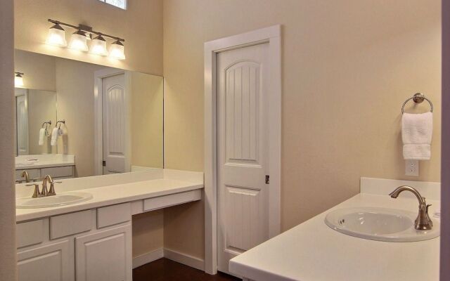 Tropic Thunder PB209