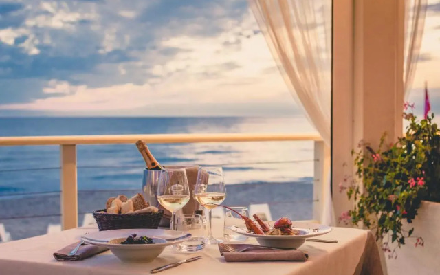 Riva Degli Etruschi by INH