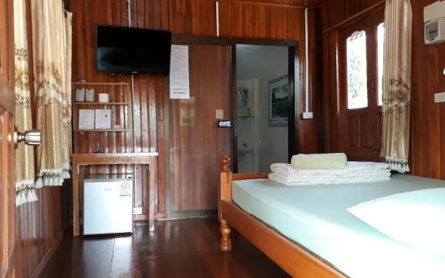 Bank Resort