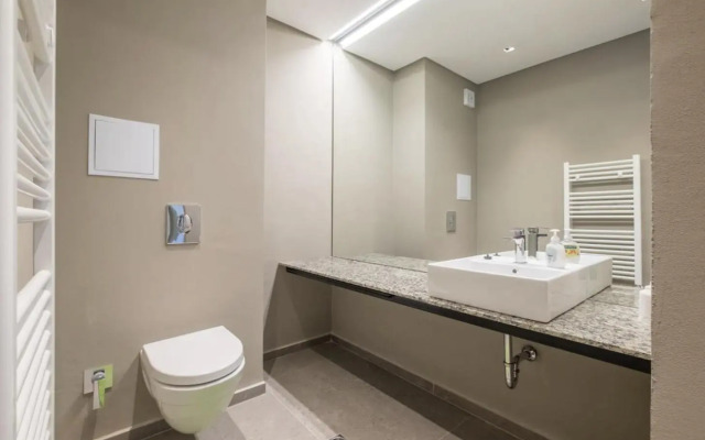 APT 32 near Mall of Sofia & Metro Station