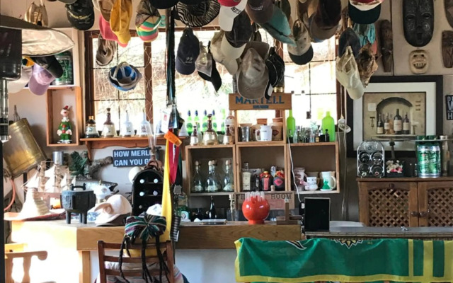 Caracal Lodge