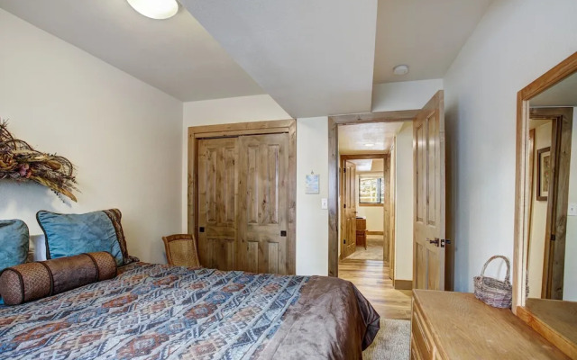 Village Point 308