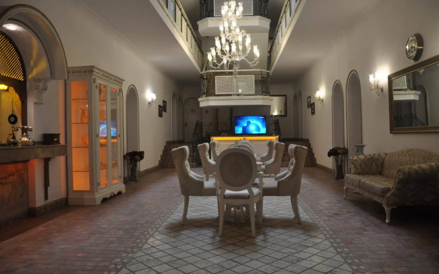 Adalya Port Hotel