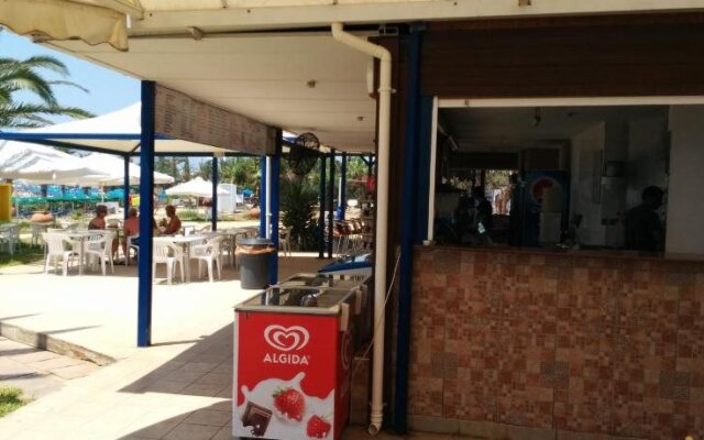 Theophan Restaurant and Apartments