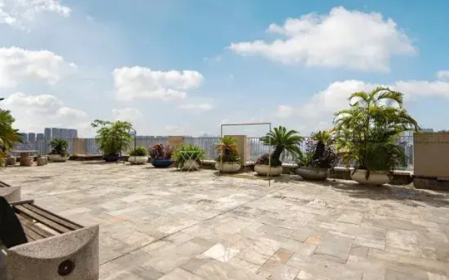 Blossom Town  E-sports Apartment (Nanyou Subway Station)