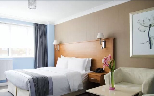 The New London Carlton Hotel & Service Apartments