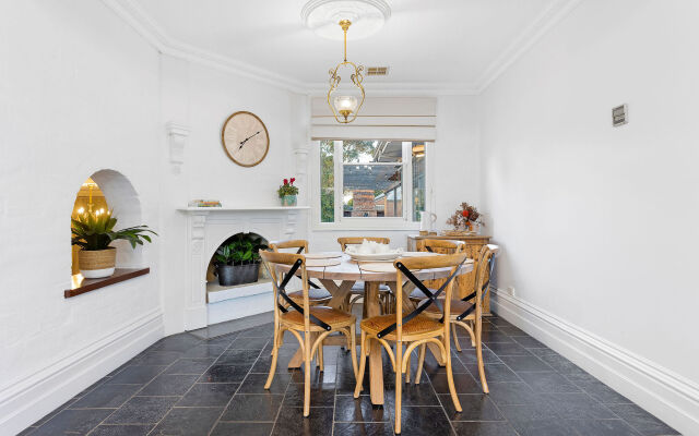 Tranquil Estate With Pool Heated Spa Gardens