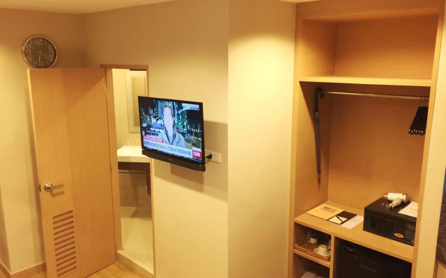 Asoke Residence Sukhumvit by UHG