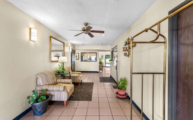 Americas Best Value Inn Decatur, IL