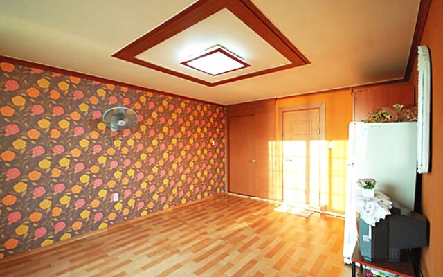 Ganghwa Sunset Ilbonji Pension