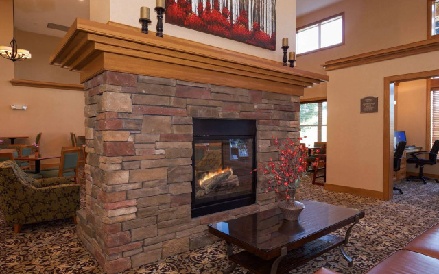 White River Inn and Suites